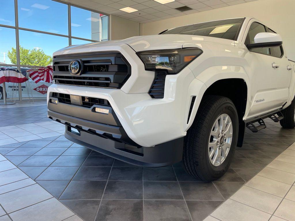 2026 Toyota TACOMA SR5 缩略图 16