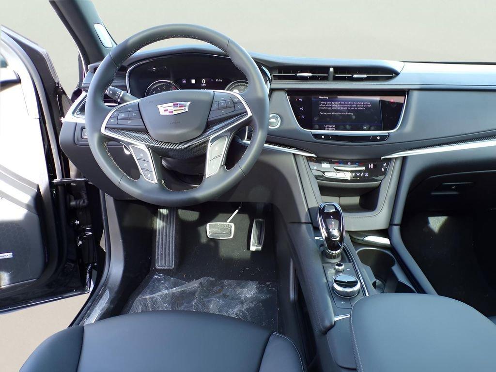 2026 Cadillac XT5 SPORT — фото 9