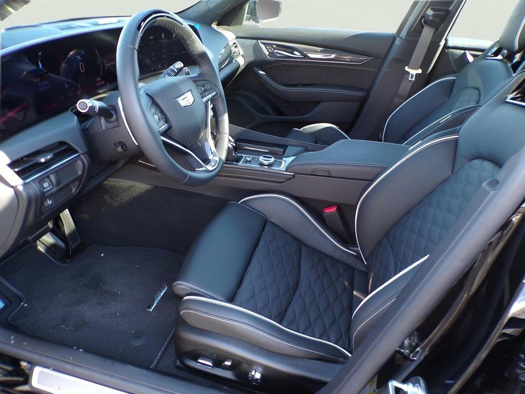 صورة 10 لـ 2026 Cadillac CT5-V V-SERIES