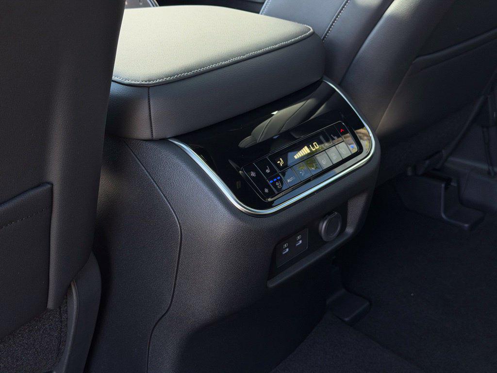 صورة مصغرة 23 لـ 2027 Infiniti QX80 SPORT 4WD