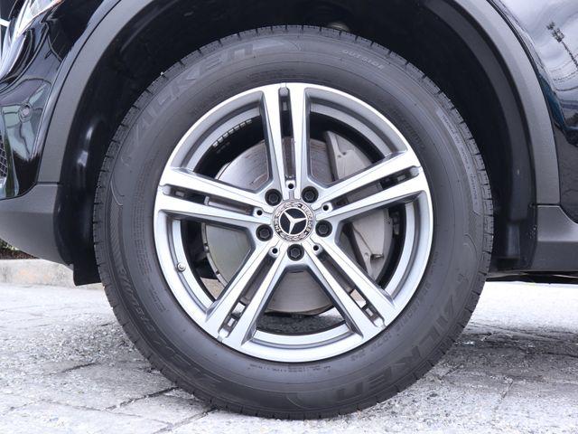 صورة 9 لـ 2021 Mercedes-BENZ GLC