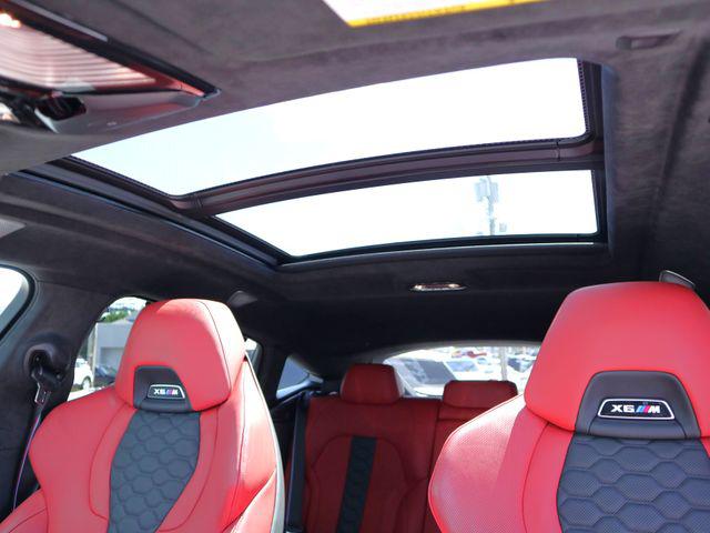 صورة 10 لـ 2024 BMW X6 M BASE