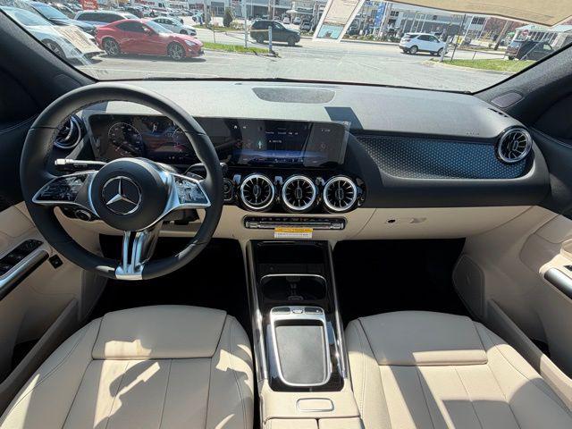 MERCEDES-BENZ GLA-CLASS - 8