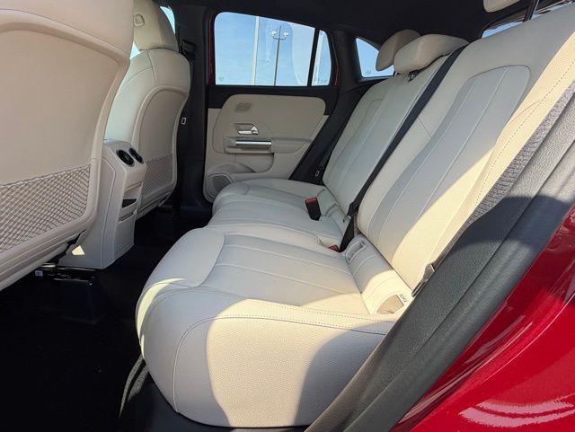 MERCEDES-BENZ GLA-CLASS - 7