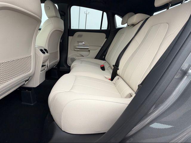 MERCEDES-BENZ GLA-CLASS - 7