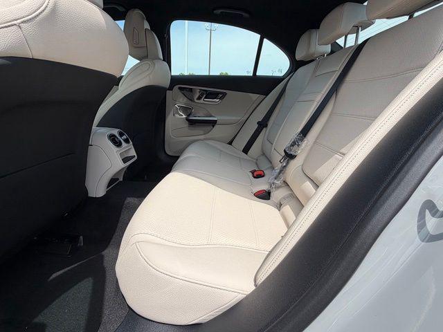 صورة 7 لـ 2026 Mercedes-BENZ C-CLASS
