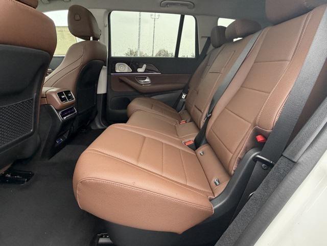 MERCEDES-BENZ GLS - 7