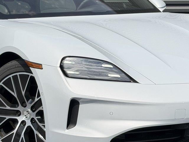 2026 Porsche TAYCAN 4 缩略图 11
