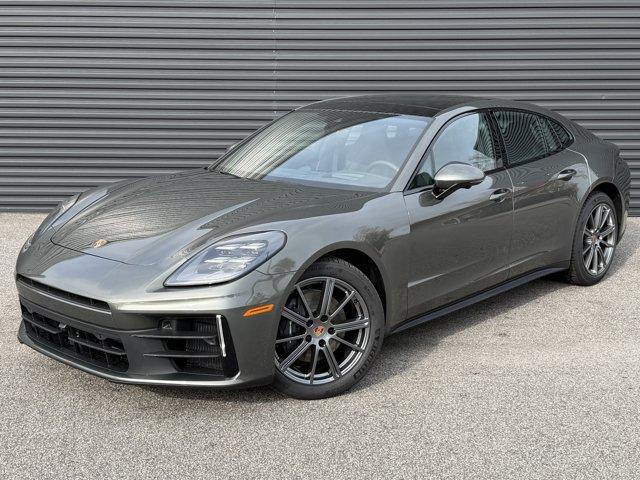 New 2026 Porsche Panamera 4