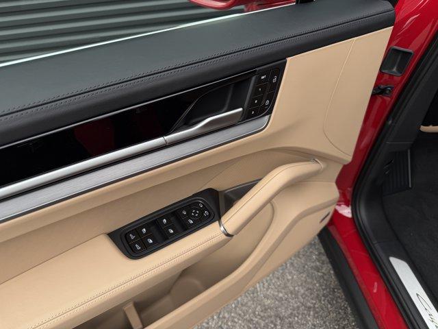 صورة مصغرة 14 لـ 2026 Porsche CAYENNE BASE
