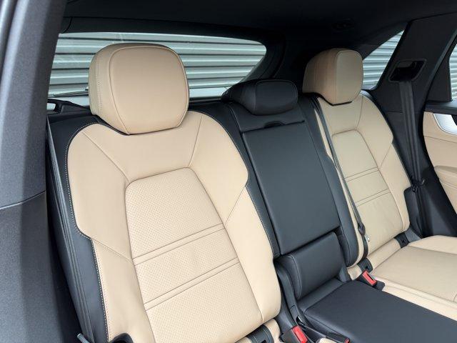 صورة مصغرة 24 لـ 2026 Porsche CAYENNE BASE