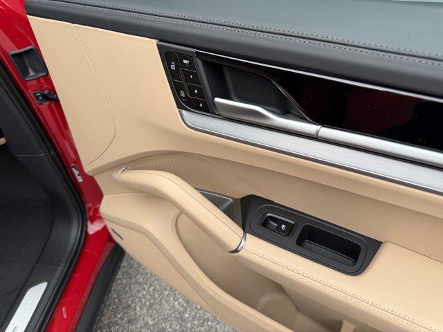 صورة مصغرة 18 لـ 2026 Porsche CAYENNE BASE