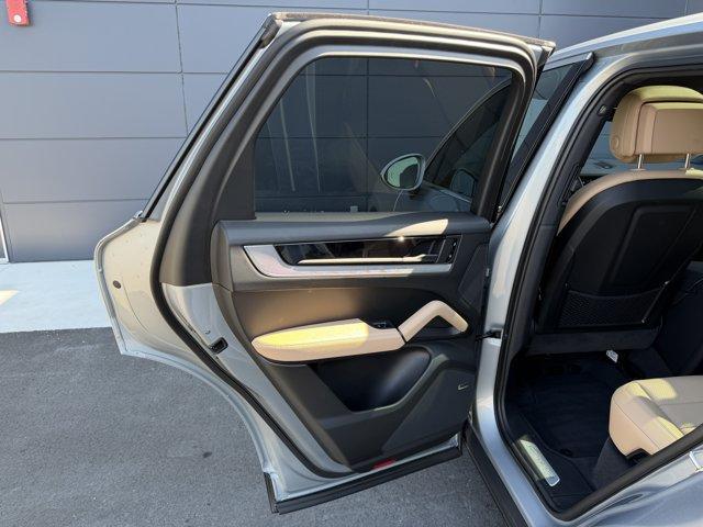 صورة مصغرة 18 لـ 2026 Porsche CAYENNE BASE