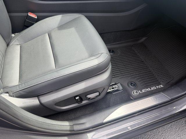 صورة مصغرة 14 لـ 2025 Lexus NX 250 BASE