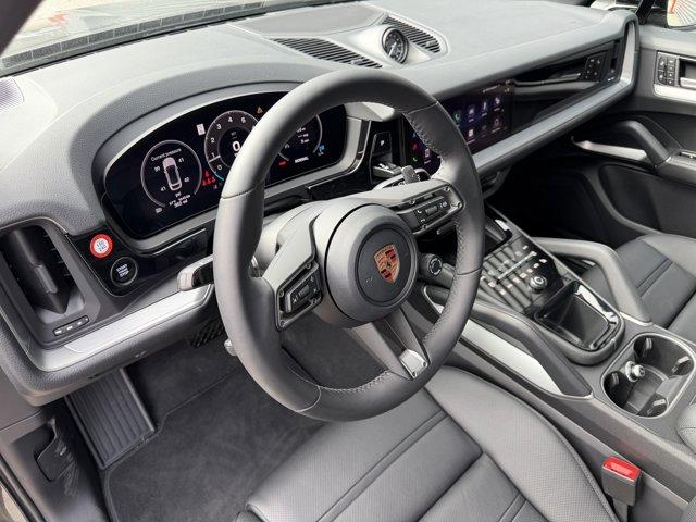 2026 Porsche CAYENNE AWD 缩略图 4