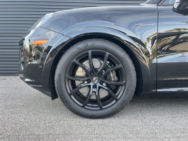2026 Porsche CAYENNE TURBO 缩略图 12