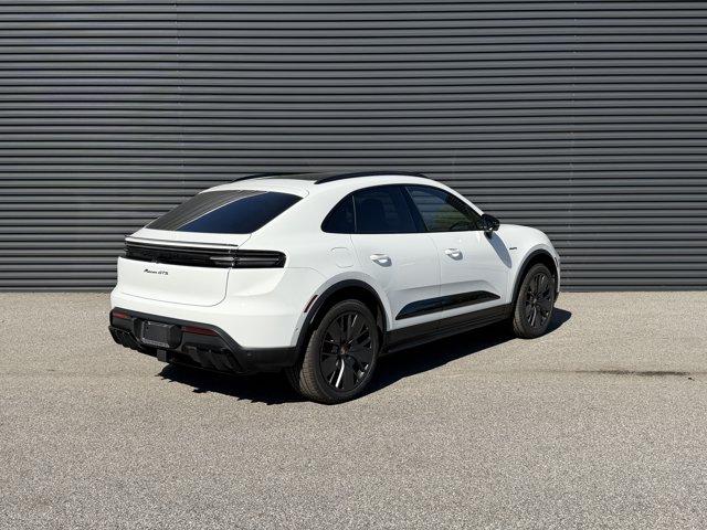 صورة 8 لـ 2026 Porsche MACAN GTS