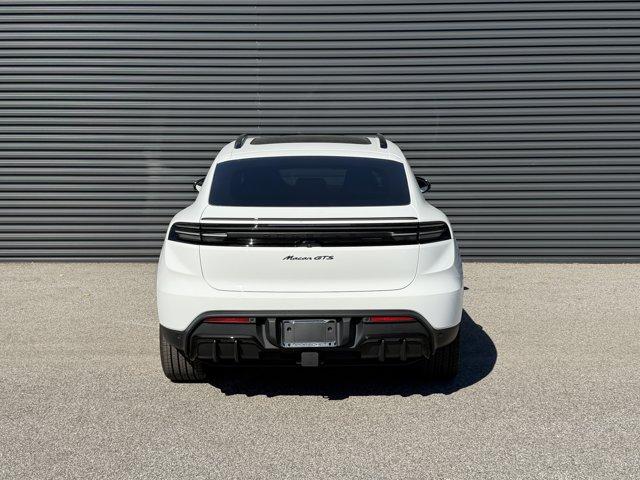 صورة 9 لـ 2026 Porsche MACAN GTS