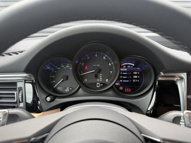 صورة مصغرة 30 لـ 2026 Porsche MACAN BASE