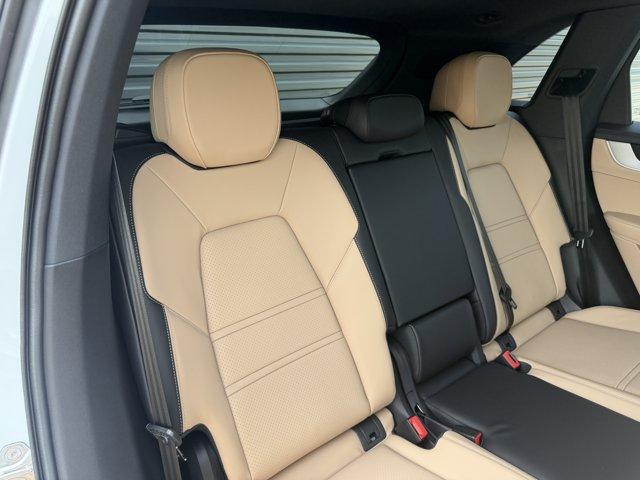 2026 Porsche CAYENNE S — миниатюра 15