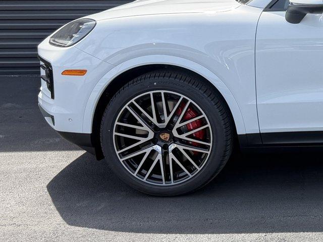 2026 Porsche CAYENNE S — миниатюра 12