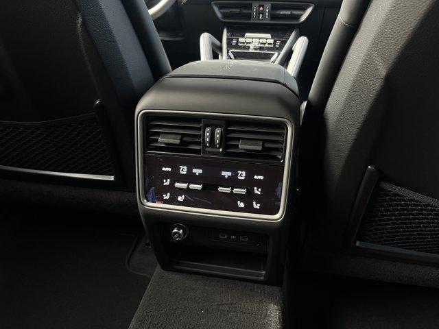 صورة مصغرة 27 لـ 2026 Porsche CAYENNE BASE
