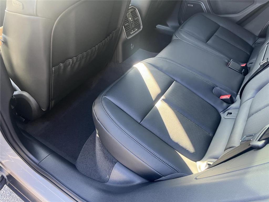 2026 Porsche MACAN BASE 缩略图 19