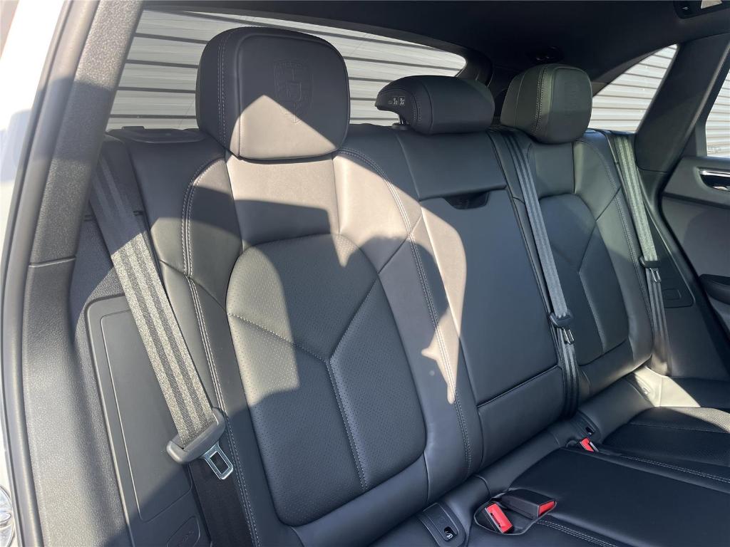 2026 Porsche MACAN BASE 缩略图 20