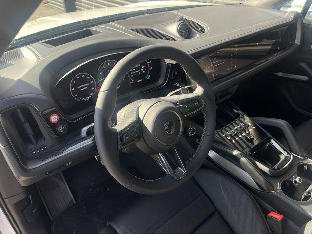 PORSCHE CAYENNE - 4