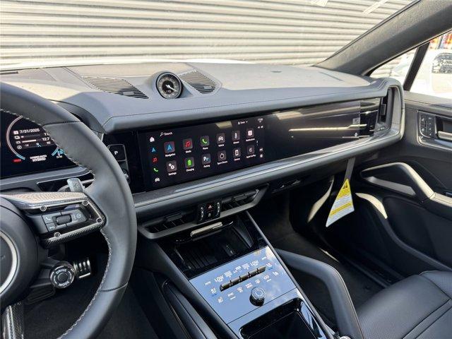 2025 Porsche CAYENNE TURBO 缩略图 18