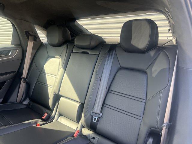 2025 Porsche CAYENNE TURBO 缩略图 29