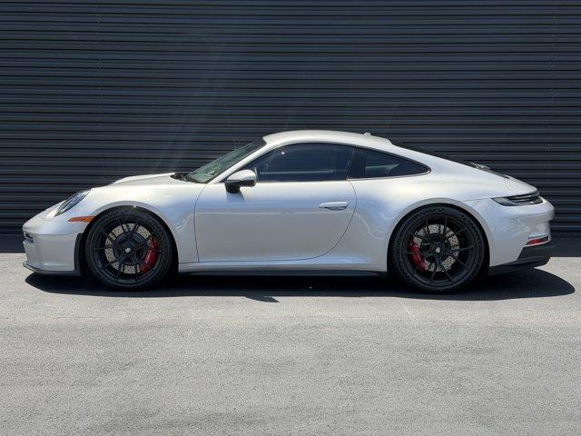 صورة 2 لـ 2023 Porsche 911 GT3