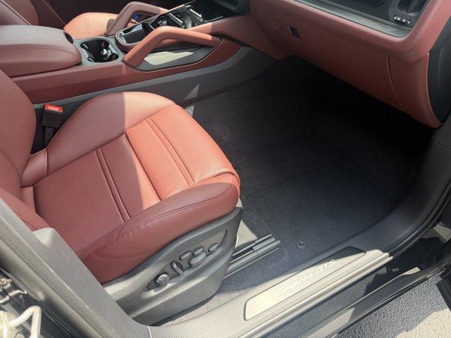 2026 Porsche CAYENNE GTS 缩略图 20
