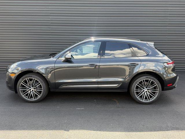 2026 Porsche MACAN T 照片 2