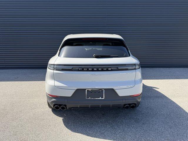 2026 Porsche CAYENNE BASE photo 10