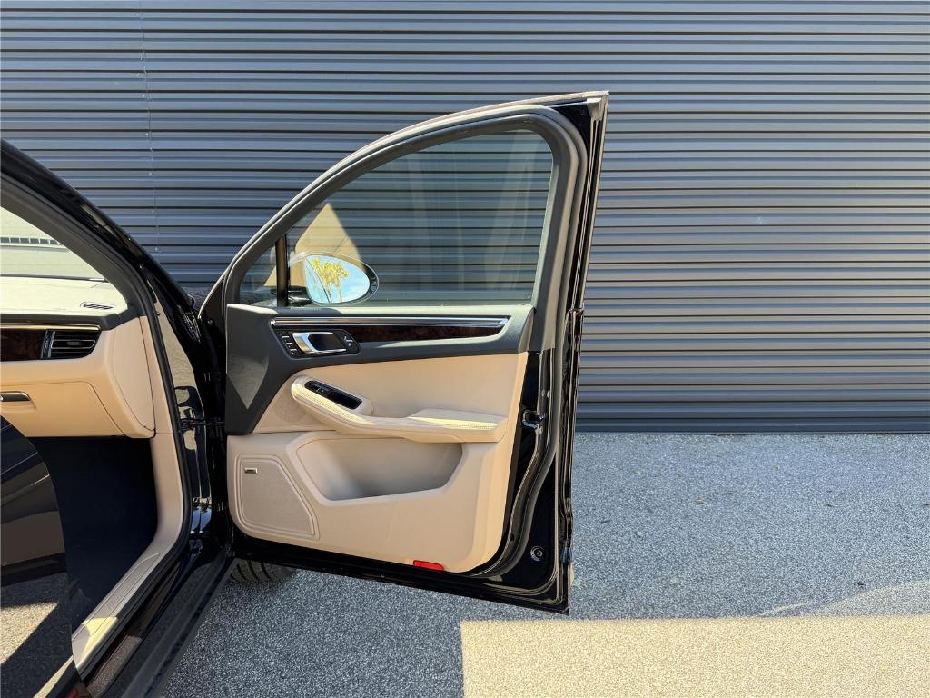صورة مصغرة 20 لـ 2026 Porsche MACAN BASE