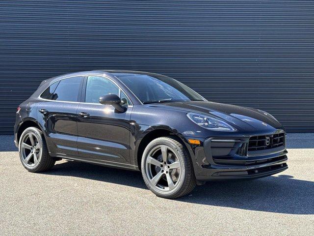 2026 Porsche MACAN BASE — фото 9
