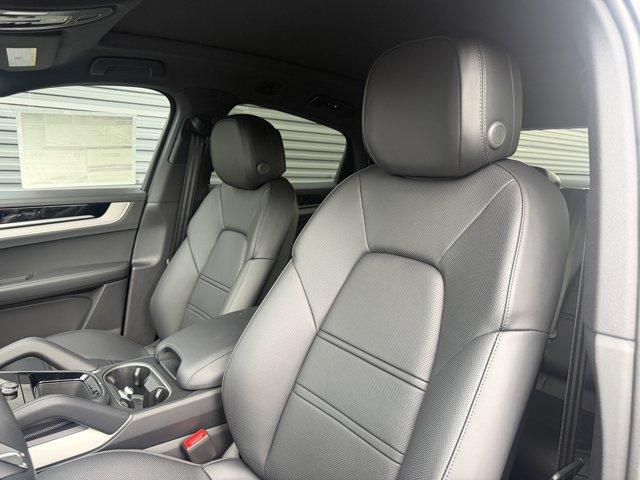 صورة 5 لـ 2026 Porsche CAYENNE AWD