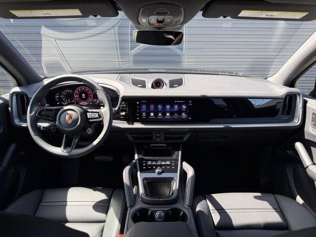 2026 Porsche CAYENNE BASE 缩略图 24