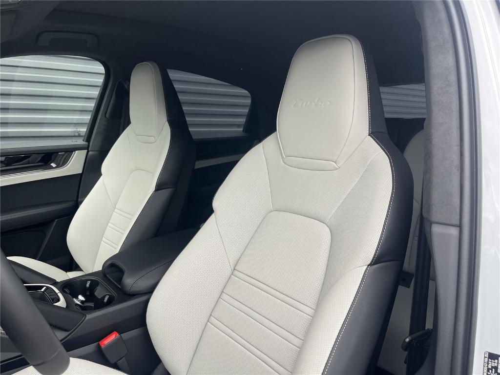PORSCHE CAYENNE TURBO - 5