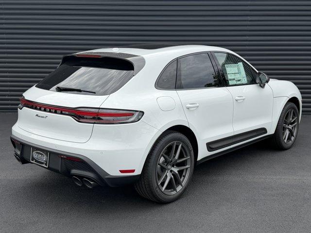 صورة 9 لـ 2026 Porsche MACAN T