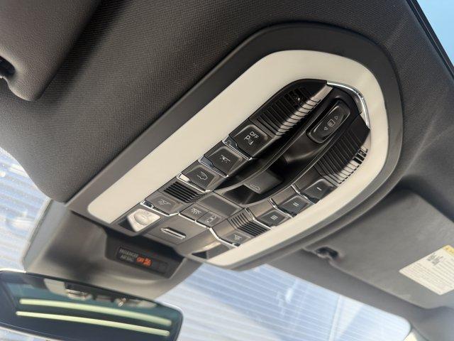 صورة مصغرة 32 لـ 2023 Porsche MACAN S