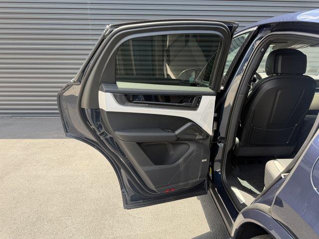 2026 Porsche CAYENNE S 缩略图 23