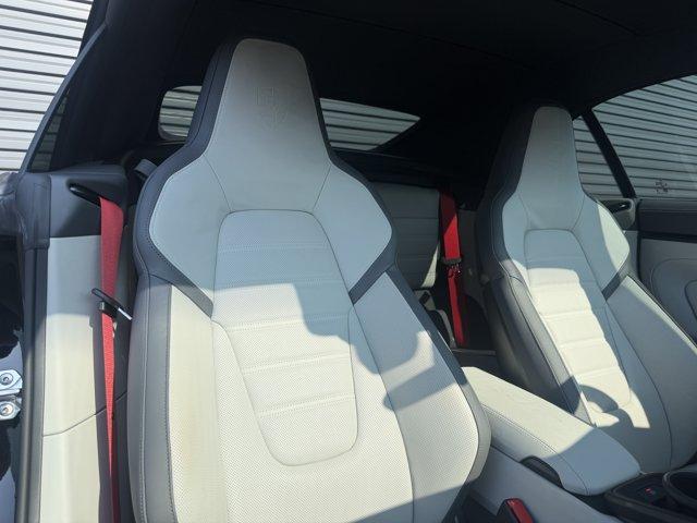 2026 Porsche 911 CARRERA GTS — миниатюра 14