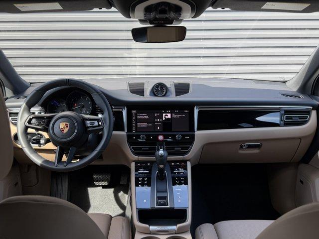 صورة مصغرة 24 لـ 2026 Porsche MACAN BASE