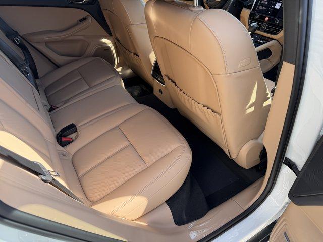 صورة مصغرة 15 لـ 2026 Porsche MACAN BASE