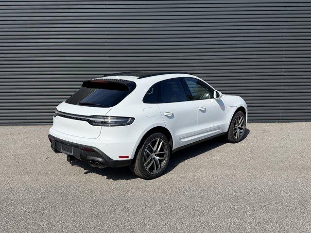 صورة 8 لـ 2026 Porsche MACAN BASE