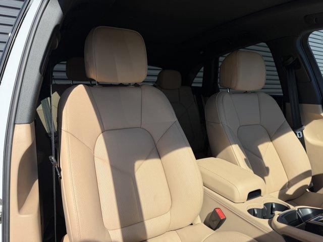 صورة مصغرة 16 لـ 2026 Porsche MACAN BASE