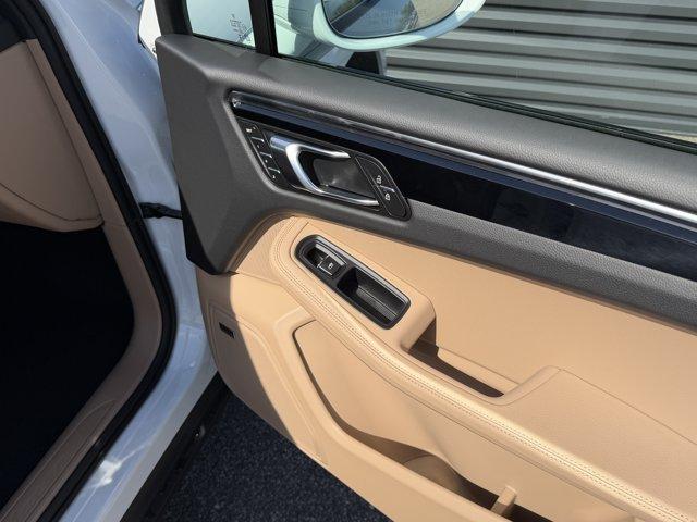 صورة مصغرة 21 لـ 2026 Porsche MACAN BASE