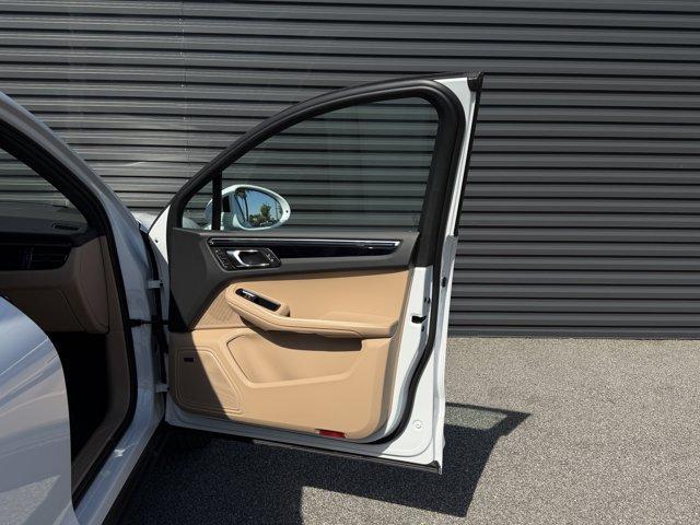 صورة مصغرة 29 لـ 2026 Porsche MACAN BASE